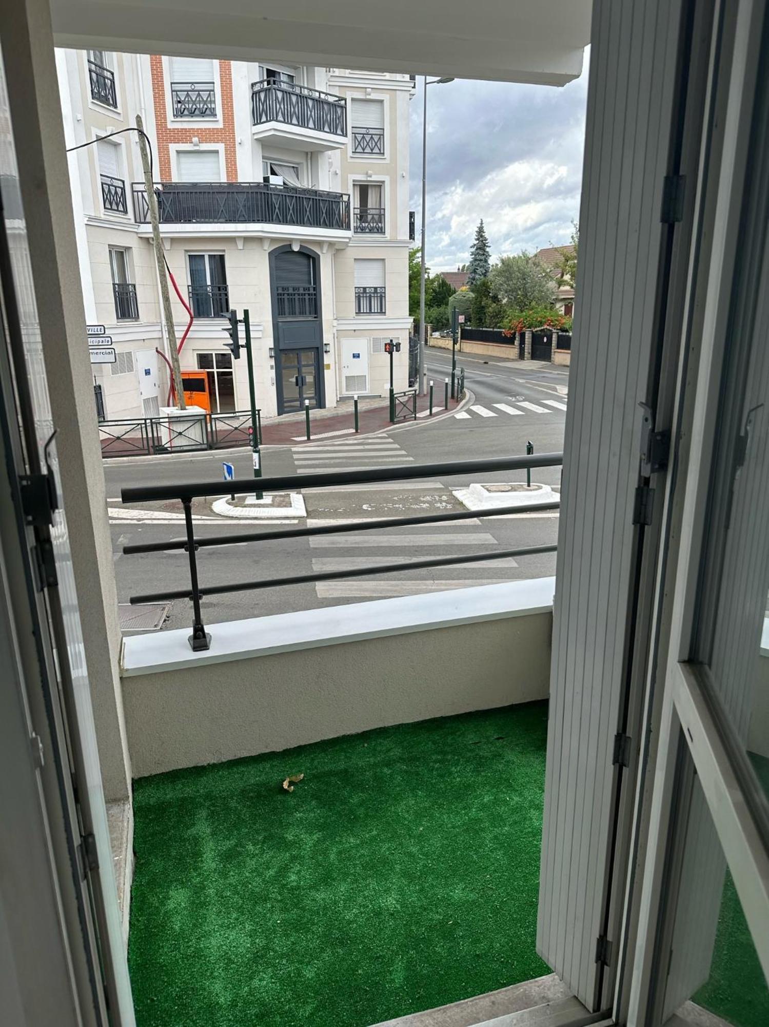 Appartement Cosy Proche Stade De France - Jo Paris 2024 Le Blanc-Mesnil Eksteriør bilde